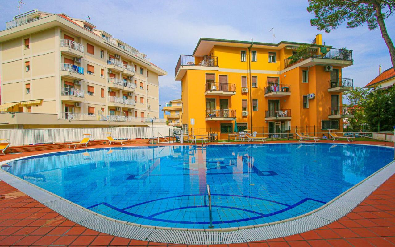 Residences La Rustica & Elite Eraclea Mare Exterior photo